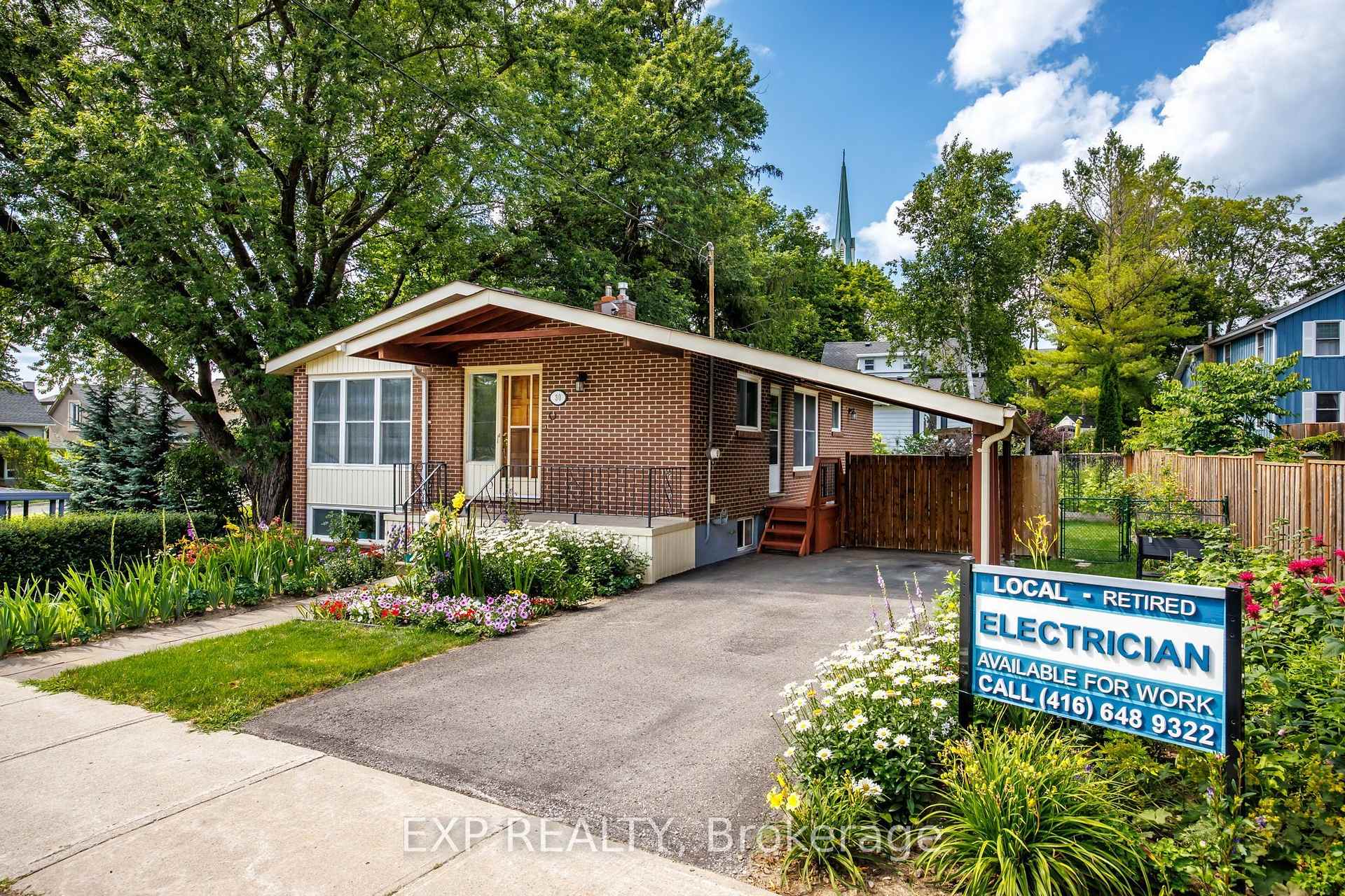 Photo 2 of 30 Harrison Avenue, Aurora, Aurora Village — HOMEH