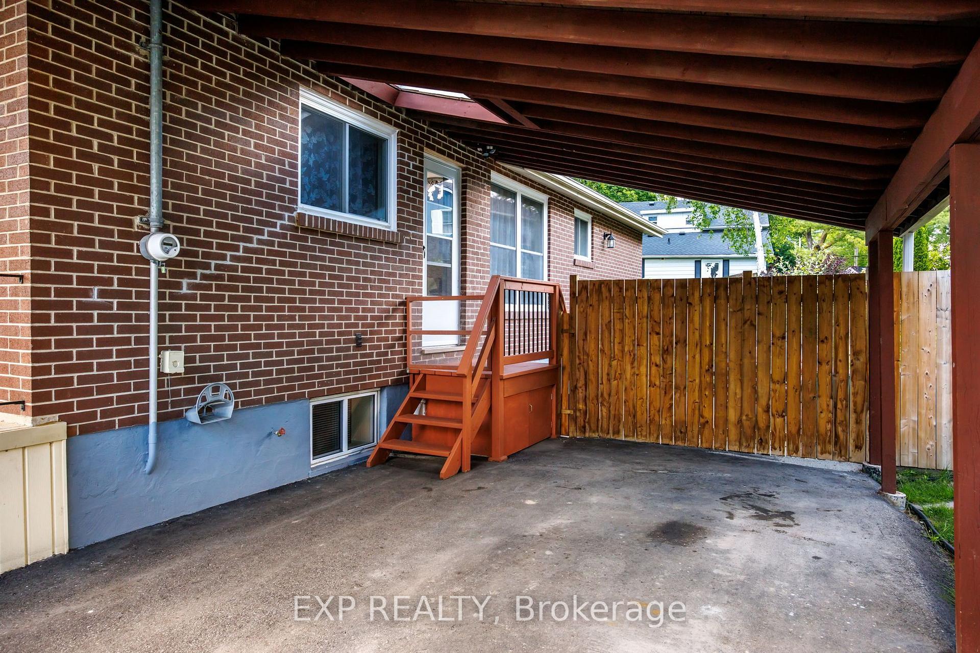 Photo 4 of 30 Harrison Avenue, Aurora, Aurora Village — HOMEH