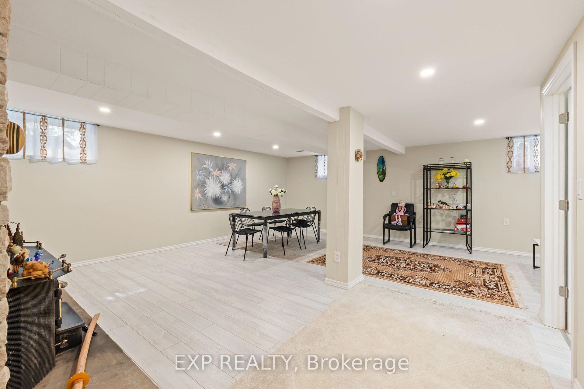 Photo 22 of 30 Harrison Avenue, Aurora, Aurora Village — HOMEH
