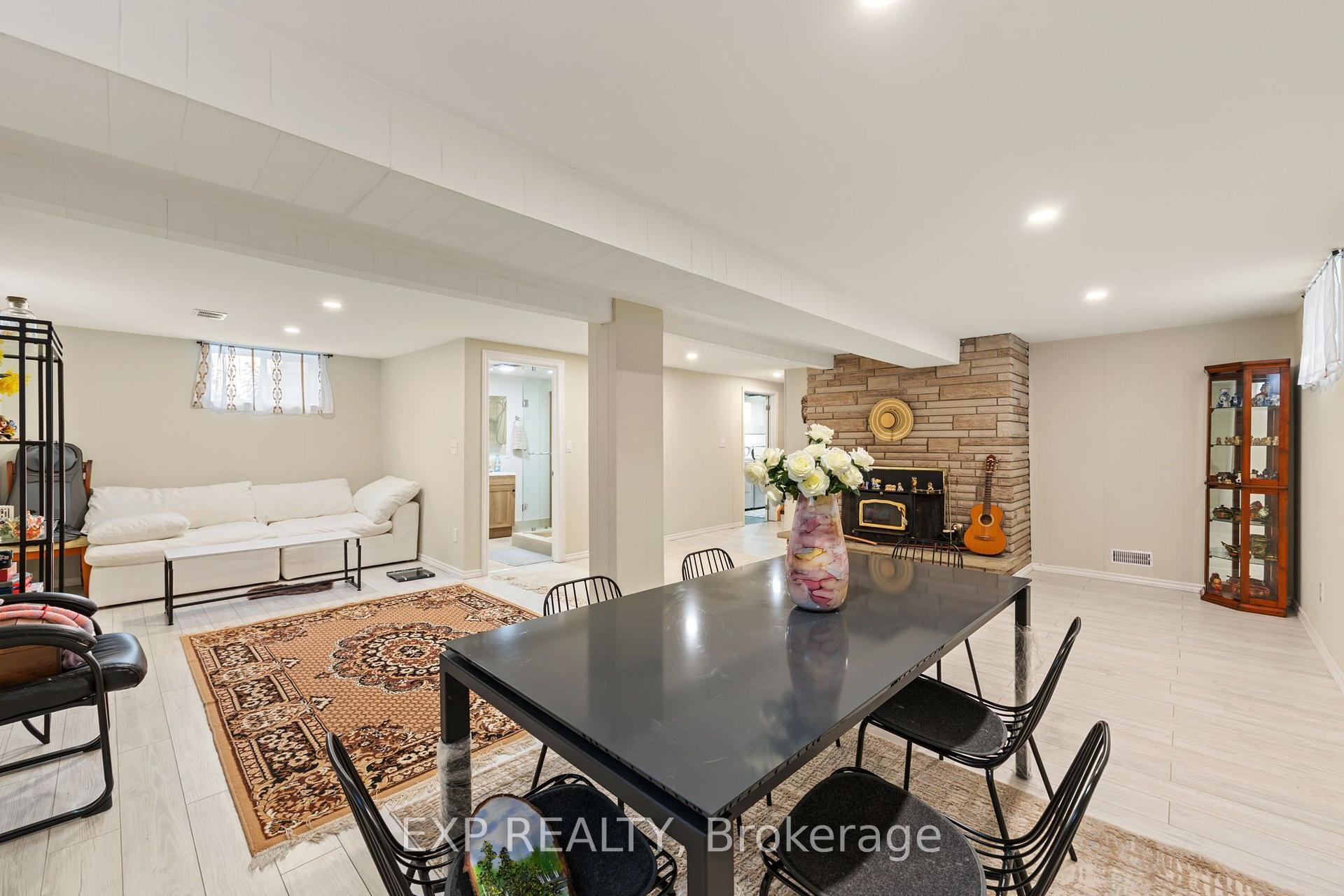 Photo 24 of 30 Harrison Avenue, Aurora, Aurora Village — HOMEH