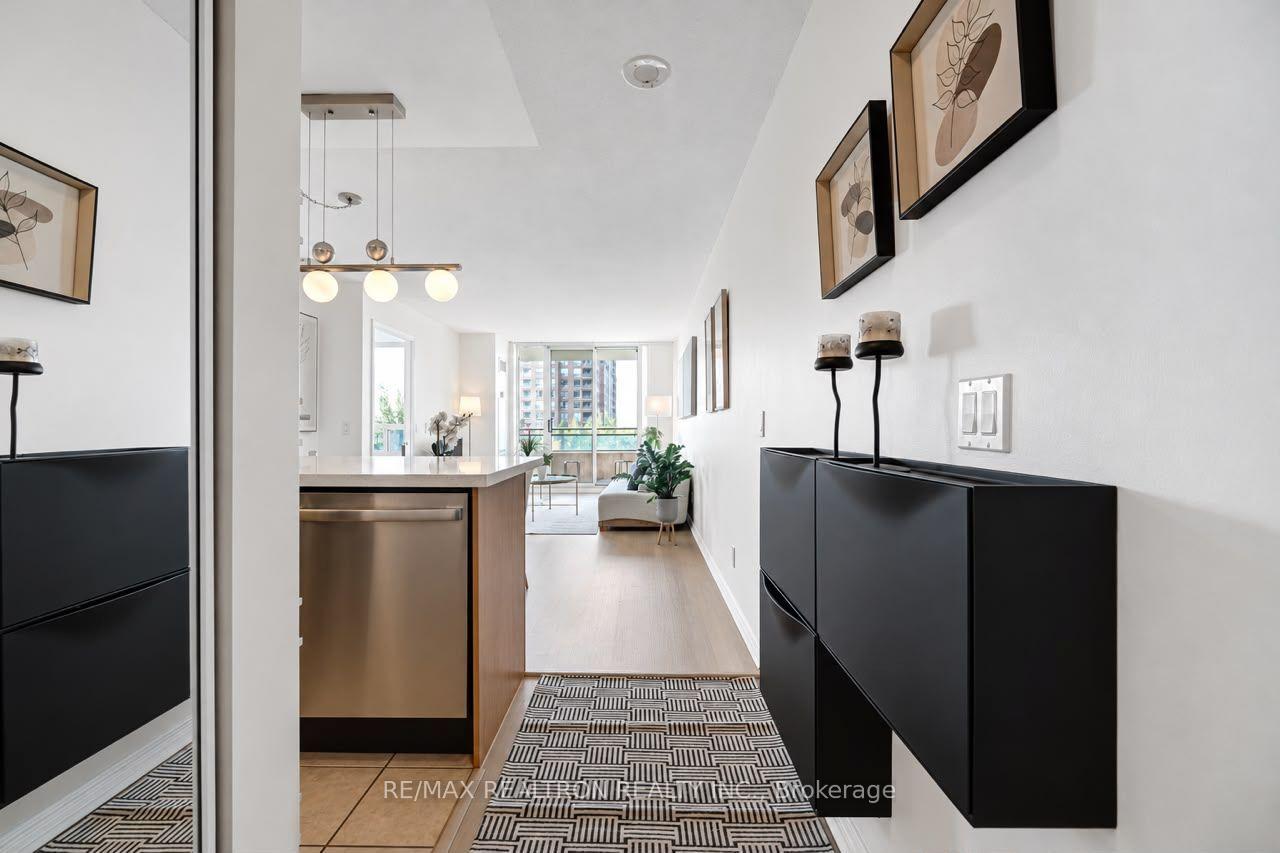 Photo 10 of Unit 601, 330 Red Maple Road, Richmond Hill, Langstaff — HOMEH