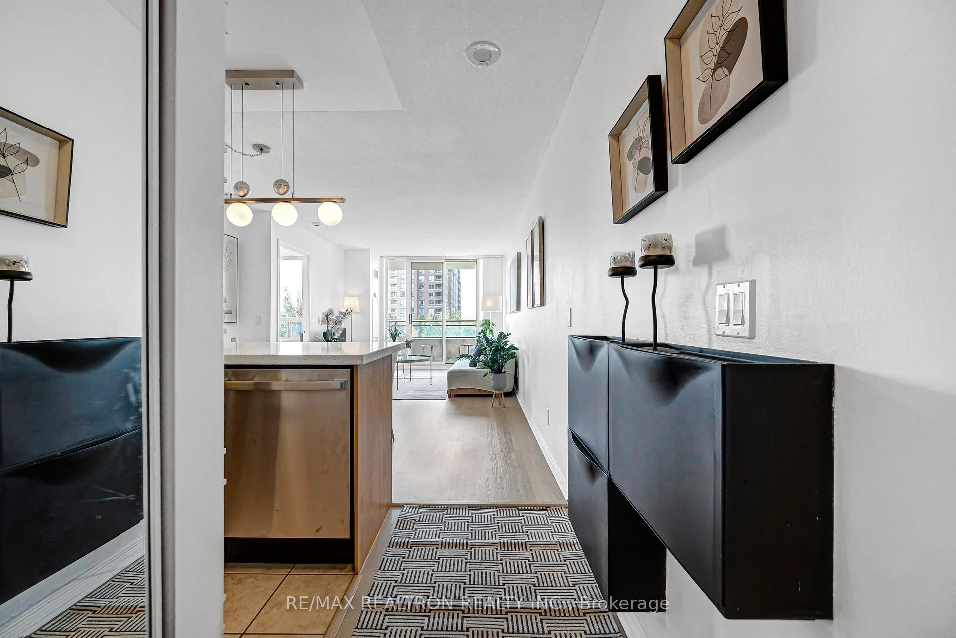 Photo 9 of Unit 601, 330 Red Maple Road, Richmond Hill, Langstaff — HOMEH
