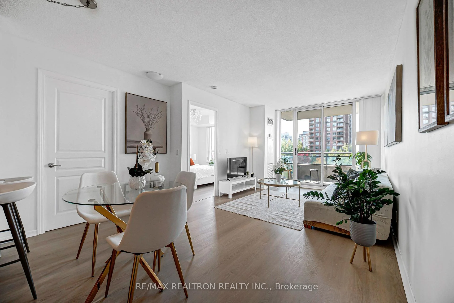 Photo 24 of Unit 601, 330 Red Maple Road, Richmond Hill, Langstaff — HOMEH