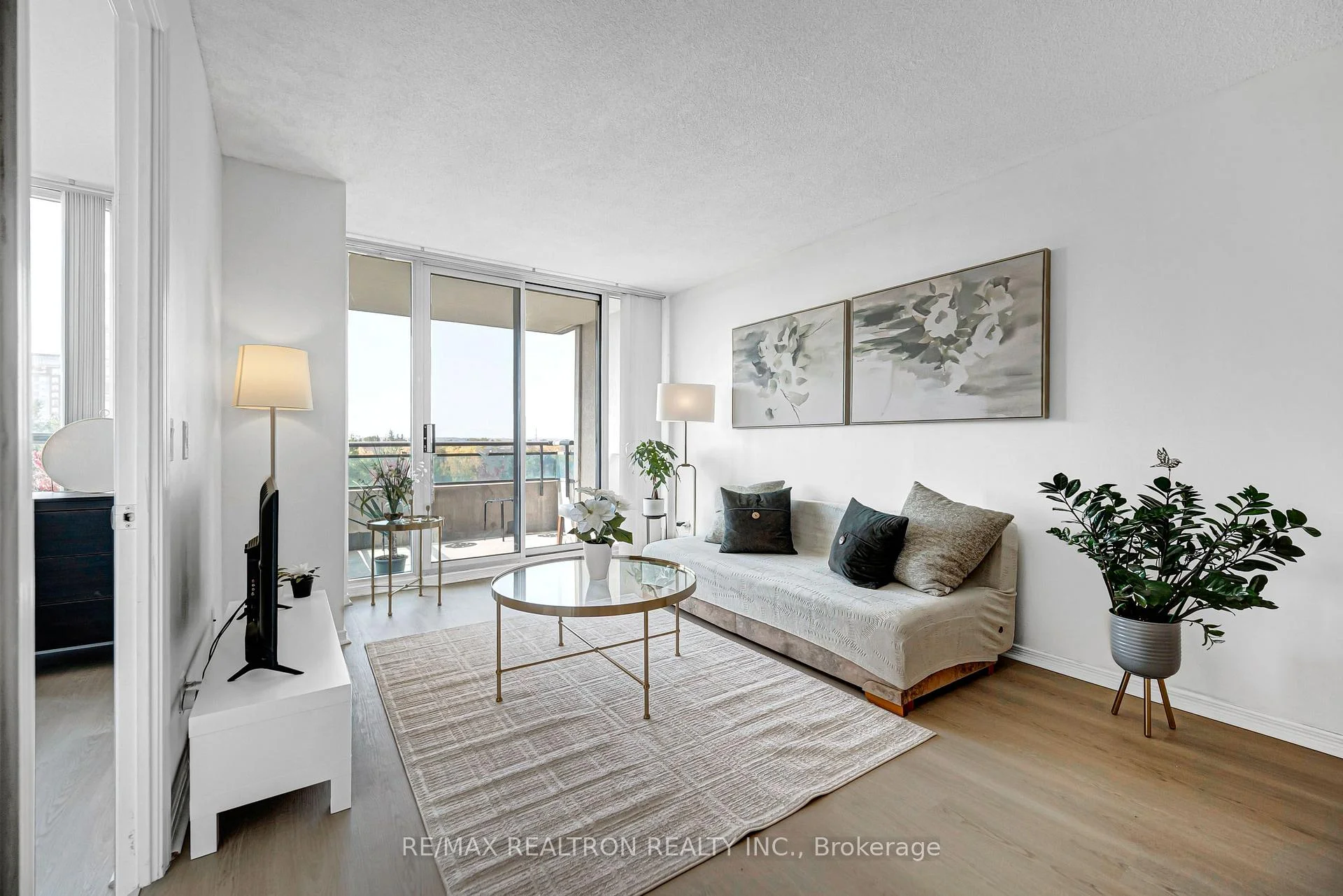 Photo 39 of Unit 601, 330 Red Maple Road, Richmond Hill, Langstaff — HOMEH