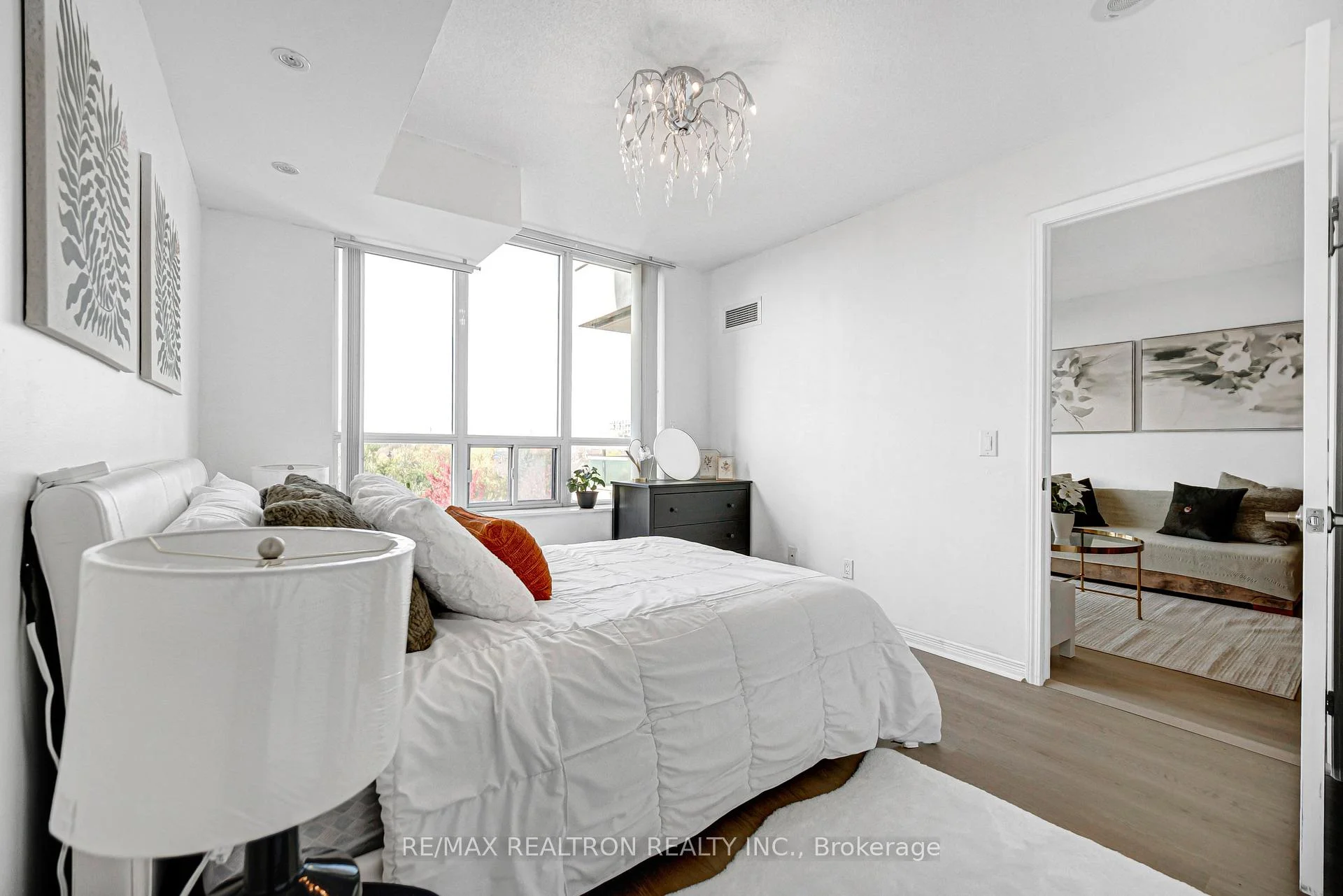 Photo 43 of Unit 601, 330 Red Maple Road, Richmond Hill, Langstaff — HOMEH