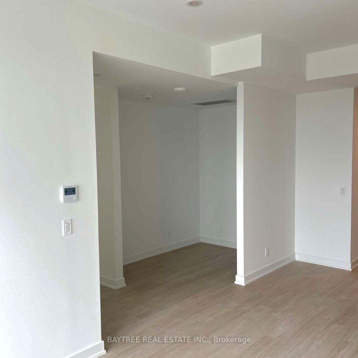 Photo 4 of Unit 1015, 699 Sheppard Avenue E, North York, Bayview Village — HOMEH