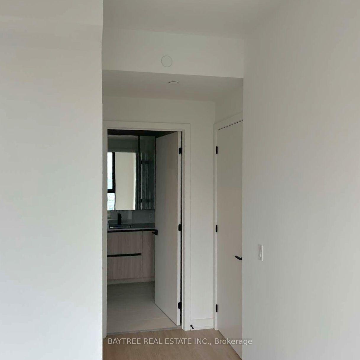 Photo 10 of Unit 1015, 699 Sheppard Avenue E, North York, Bayview Village — HOMEH