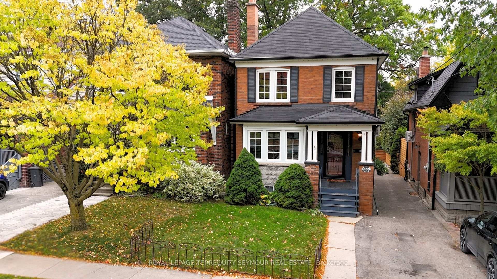 Front of 533 Hillsdale Avenue E