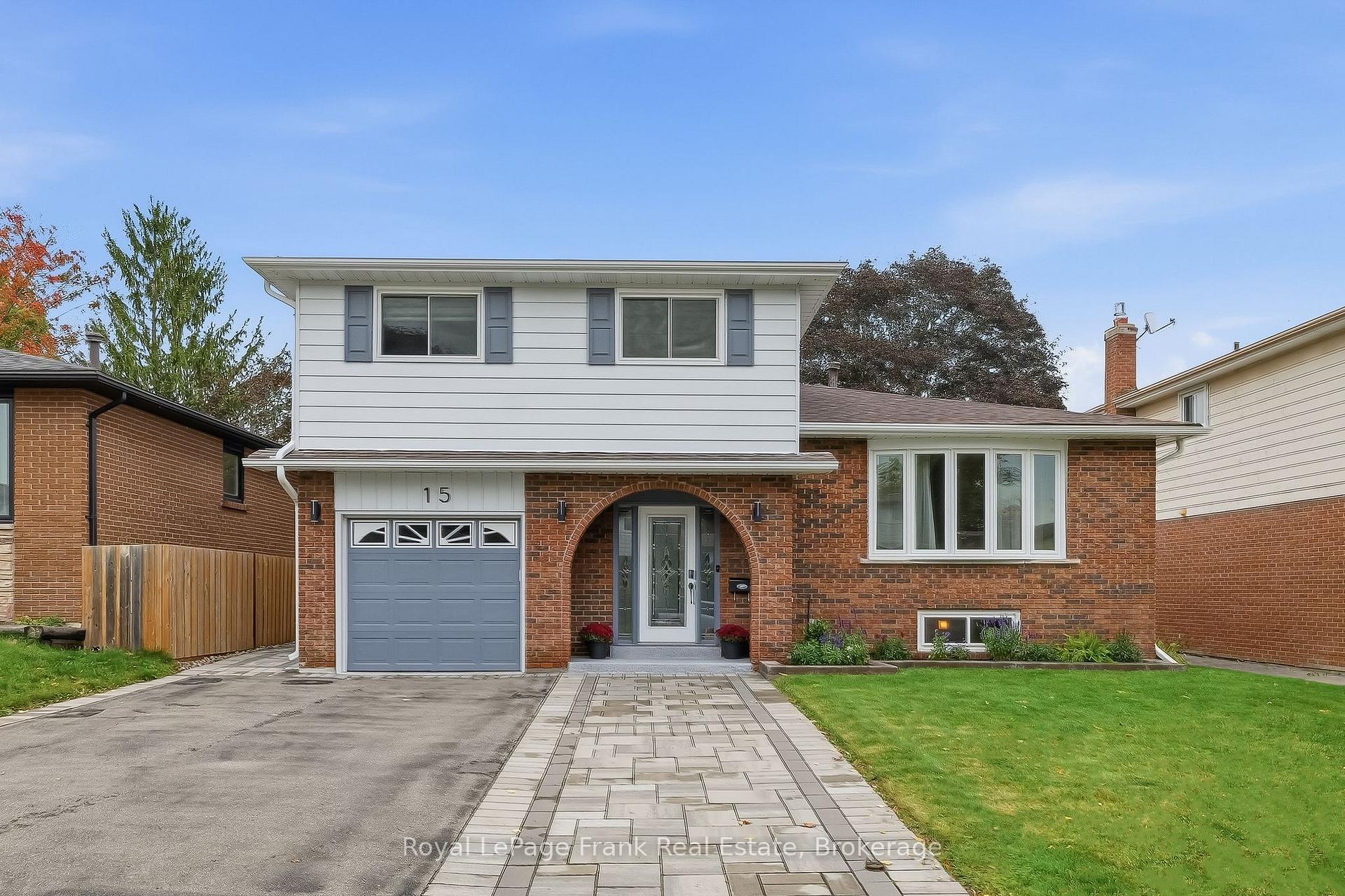 Photo 2 of 15 Hillier Street, Clarington, Bowmanville — HOMEH