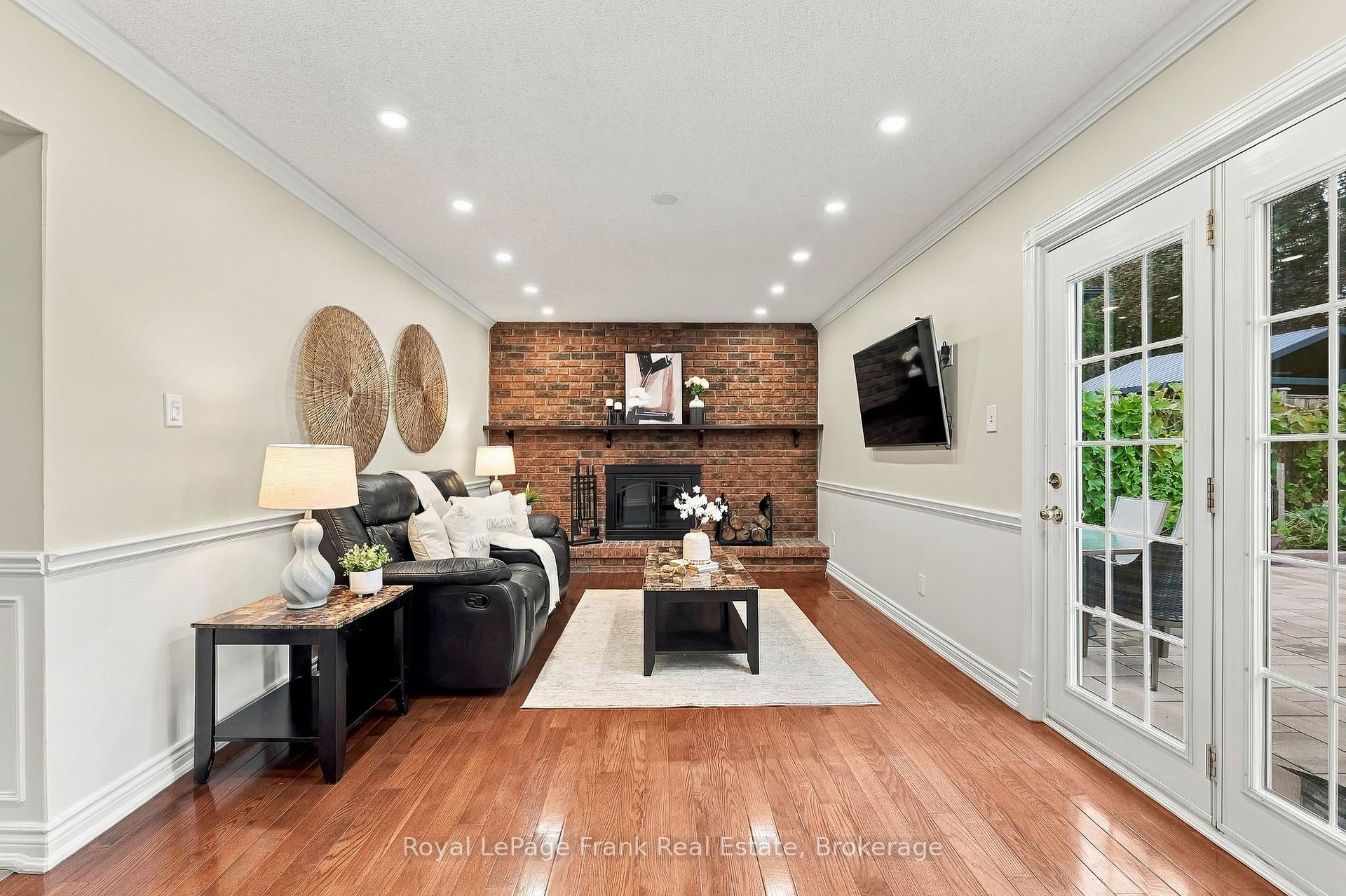 Photo 20 of 15 Hillier Street, Clarington, Bowmanville — HOMEH