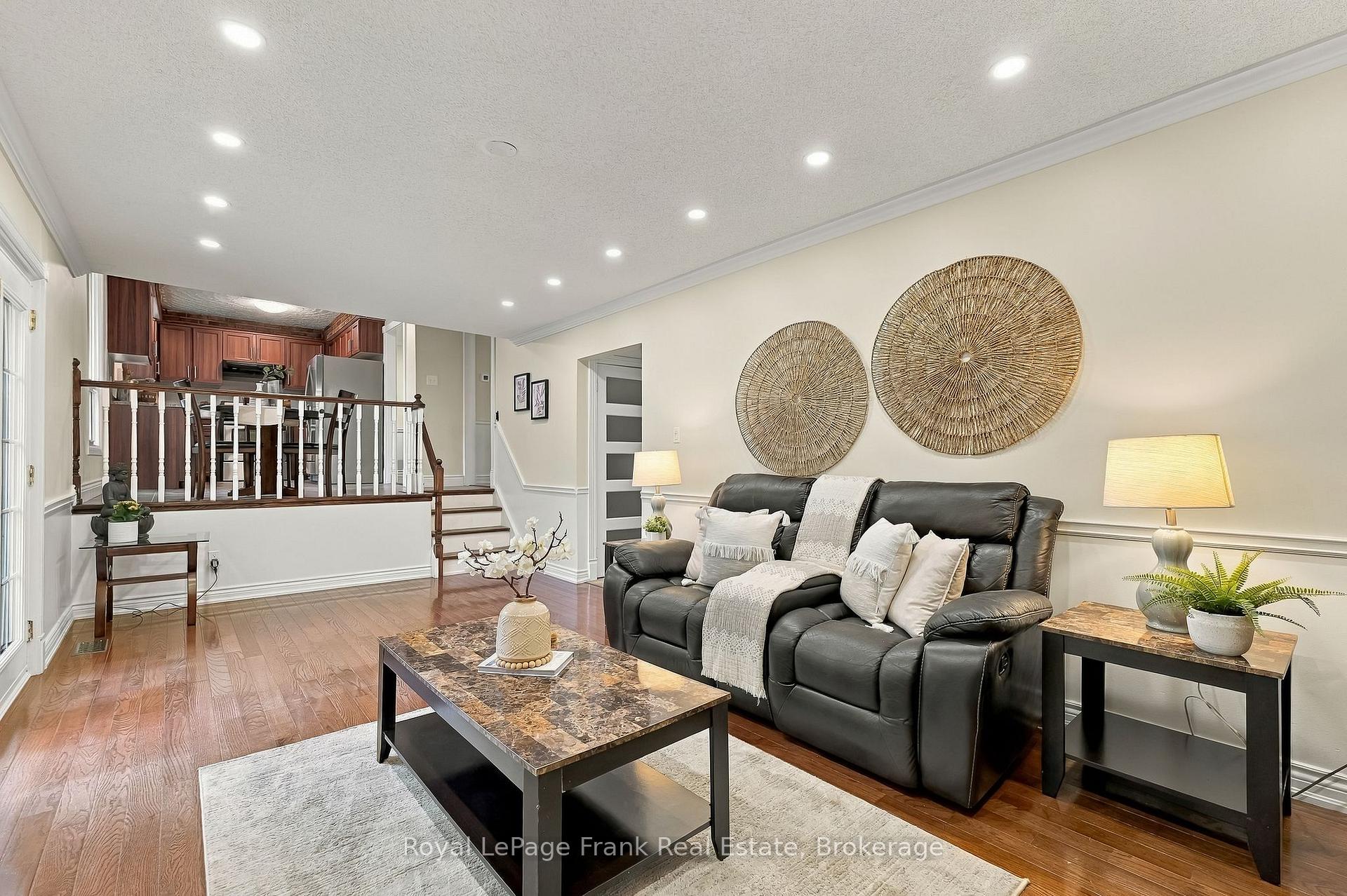 Photo 21 of 15 Hillier Street, Clarington, Bowmanville — HOMEH