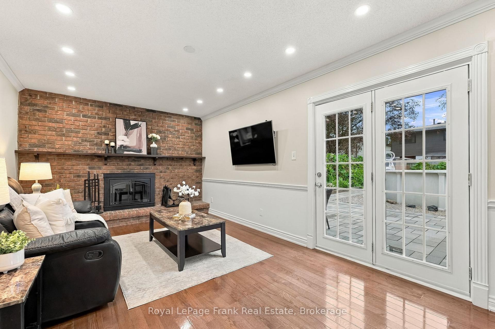 Photo 22 of 15 Hillier Street, Clarington, Bowmanville — HOMEH