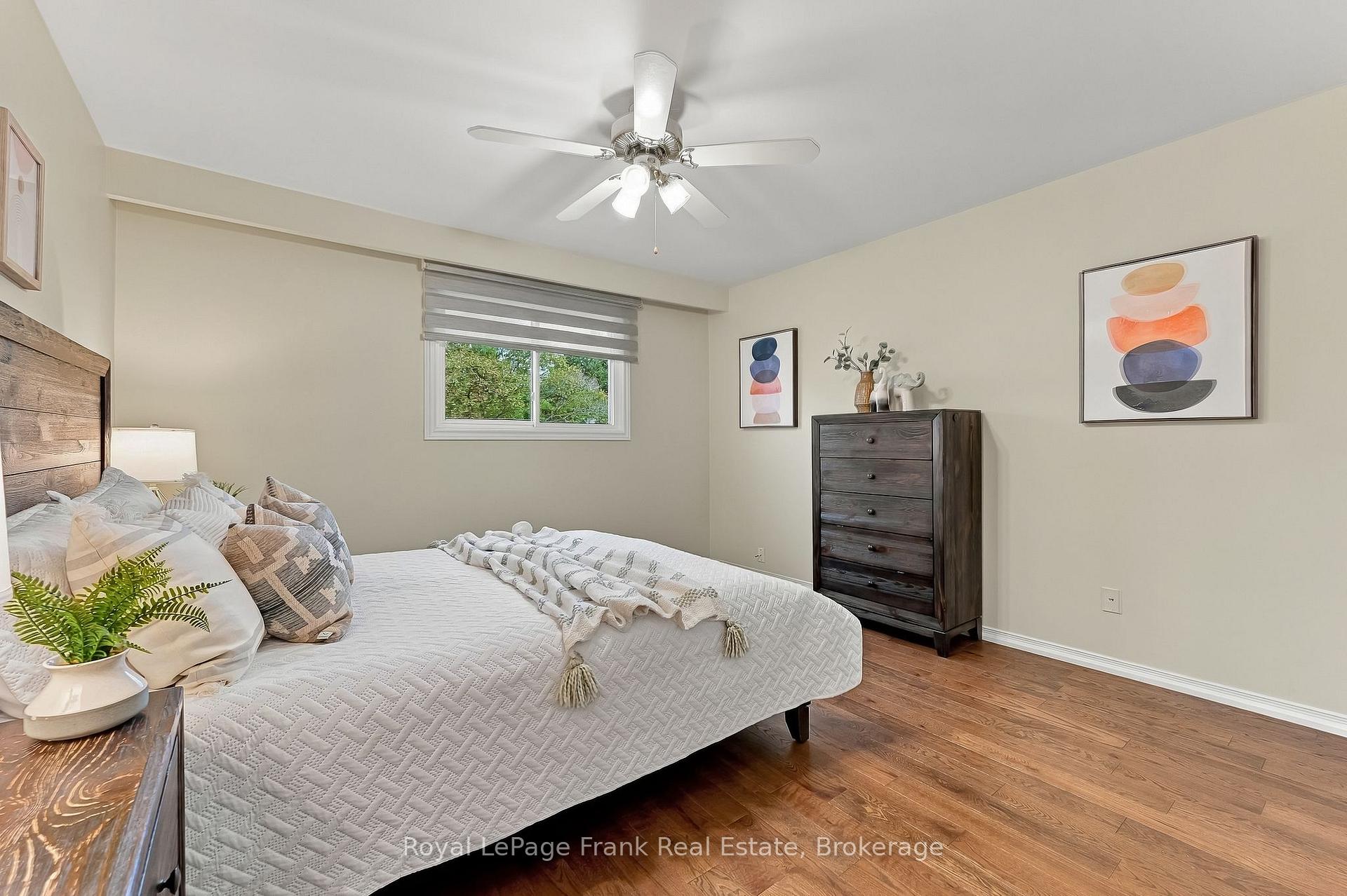 Photo 32 of 15 Hillier Street, Clarington, Bowmanville — HOMEH