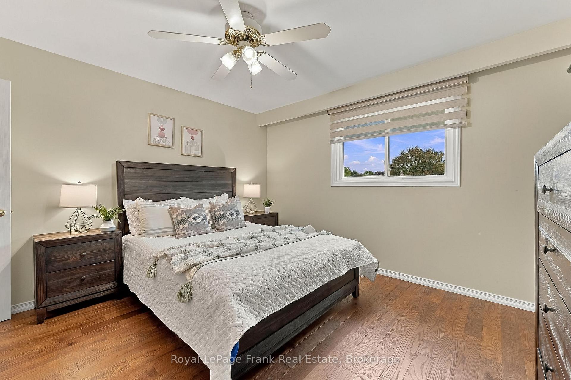 Photo 33 of 15 Hillier Street, Clarington, Bowmanville — HOMEH
