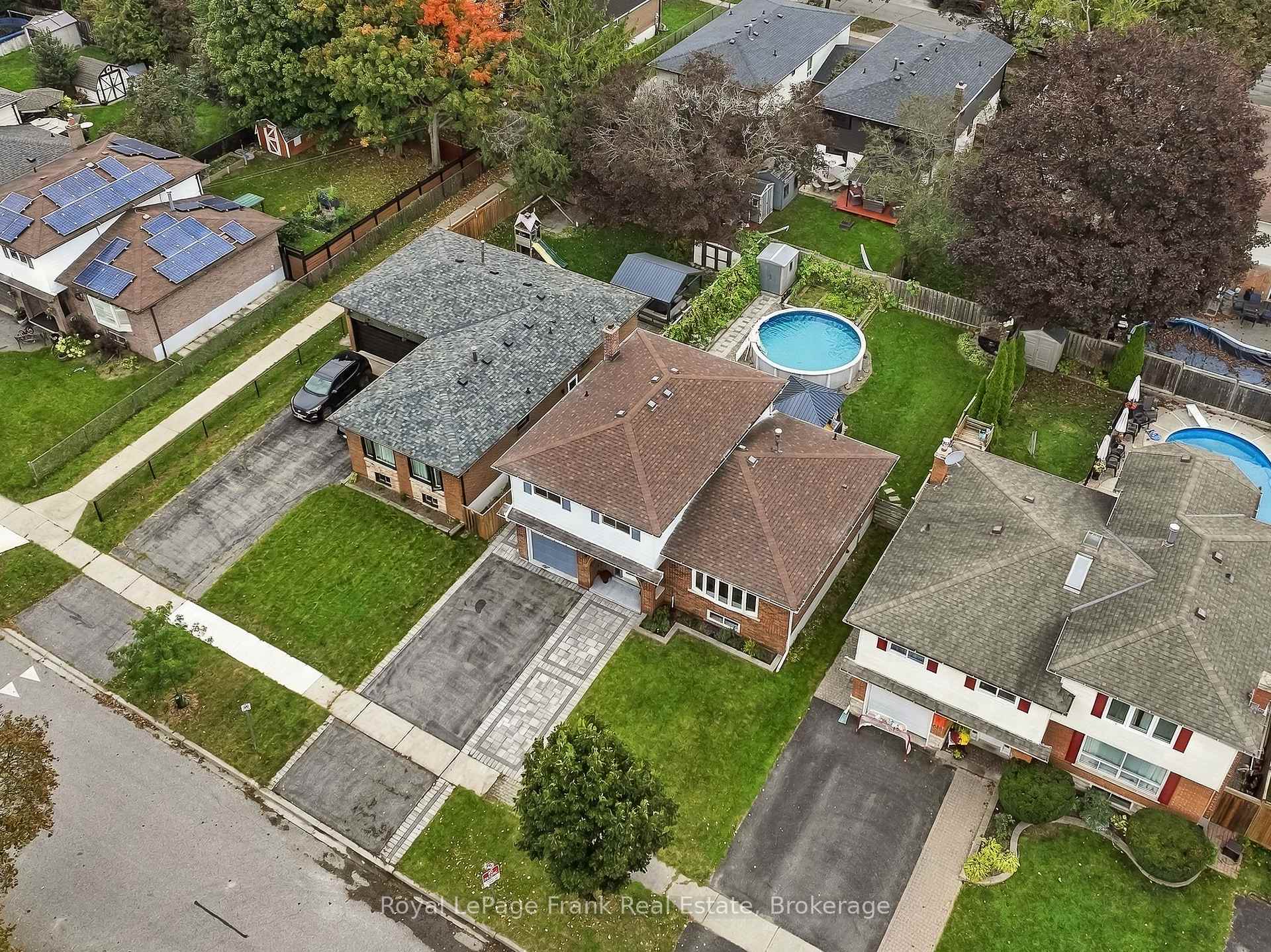 Photo 53 of 15 Hillier Street, Clarington, Bowmanville — HOMEH