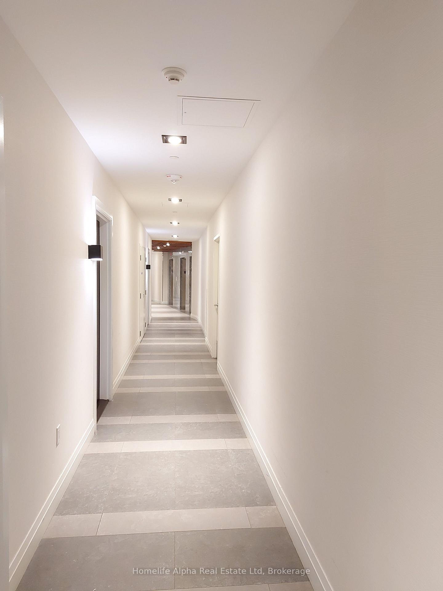 Photo 5 of Unit 202, 39 Annie Craig Drive, Etobicoke, Mimico — HOMEH