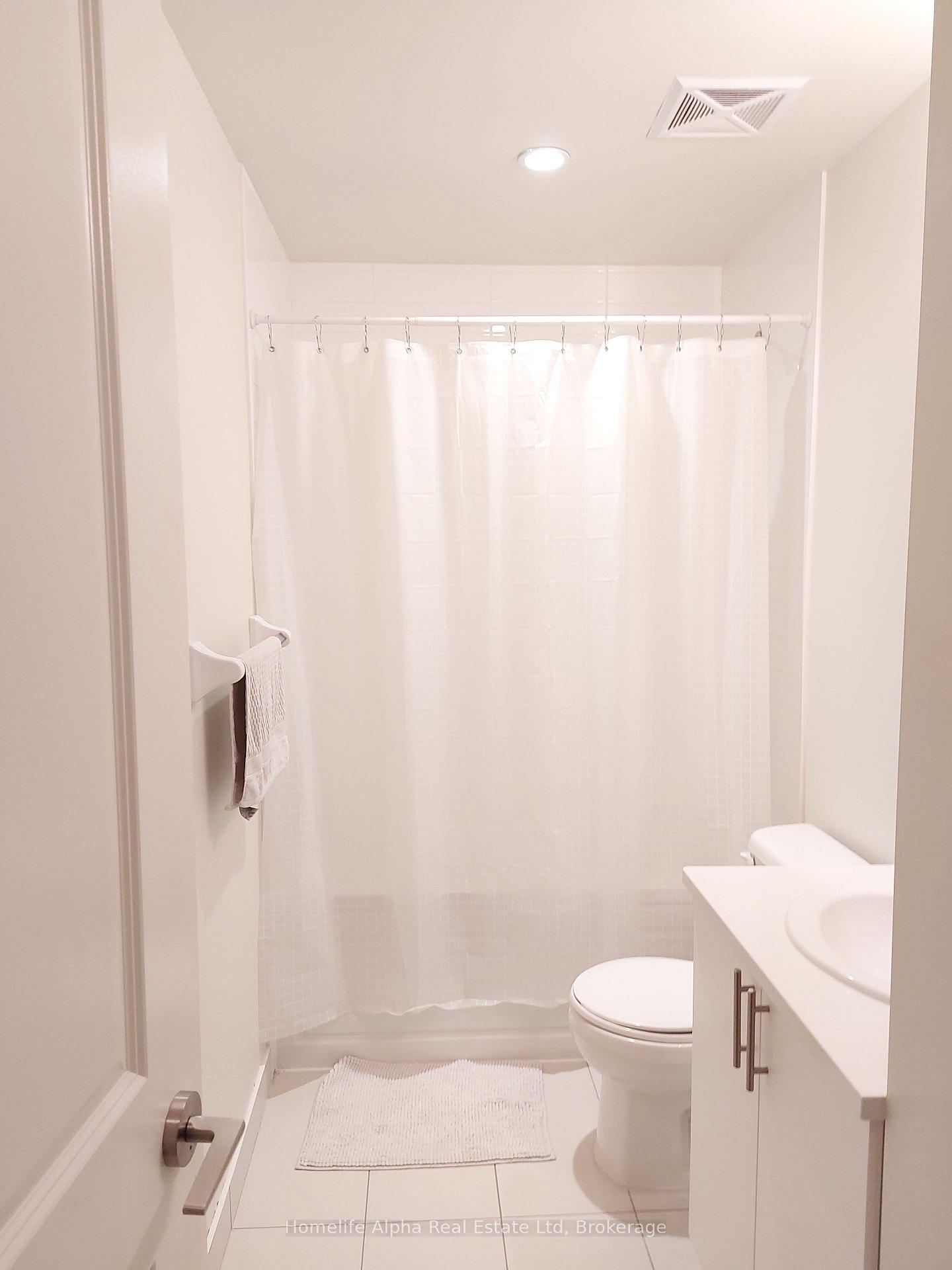 Photo 9 of Unit 202, 39 Annie Craig Drive, Etobicoke, Mimico — HOMEH