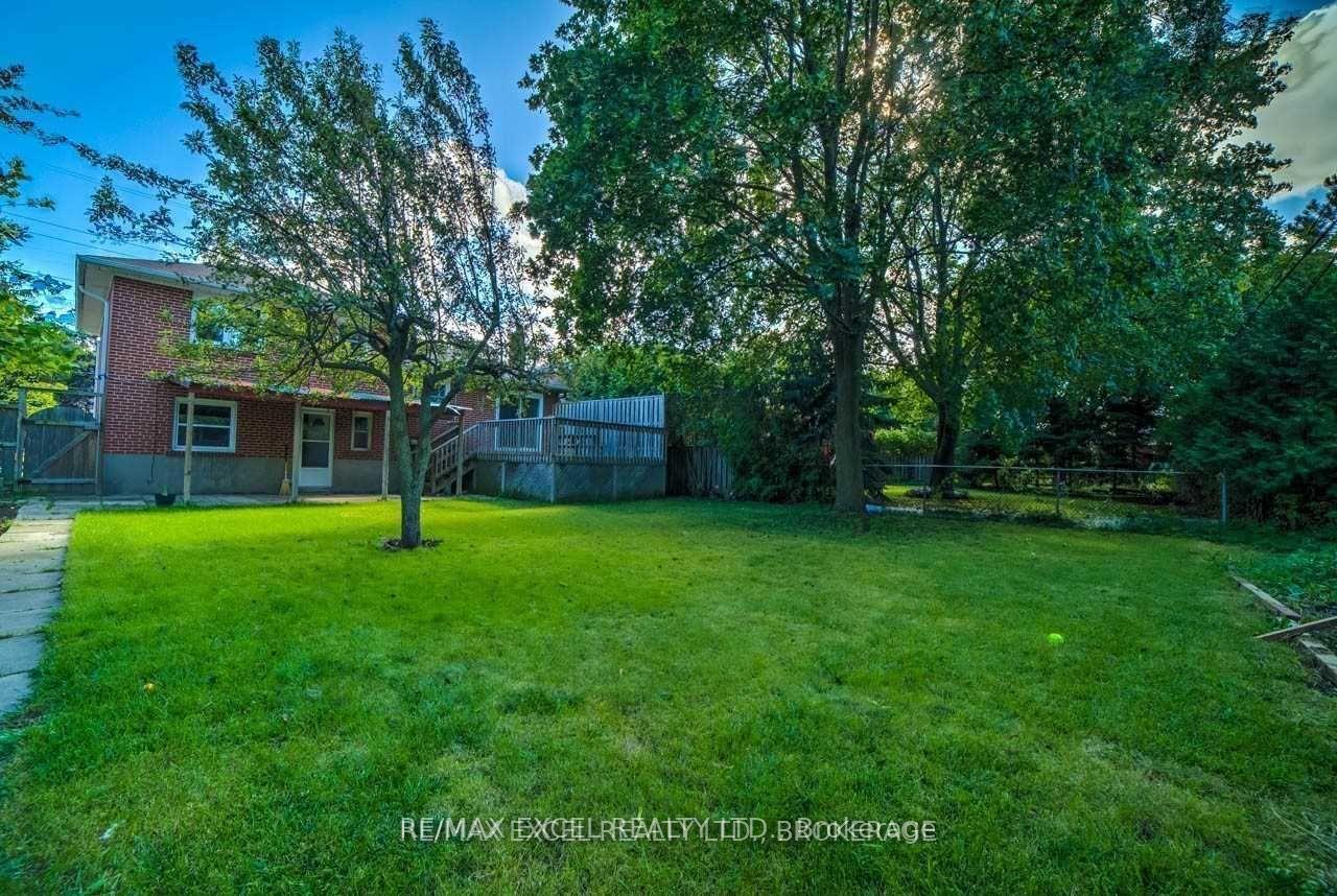 Photo 2 of 54 Bowerbank Drive, North York, Newtonbrook East — HOMEH