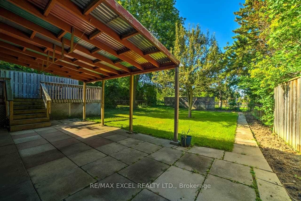 Photo 3 of 54 Bowerbank Drive, North York, Newtonbrook East — HOMEH