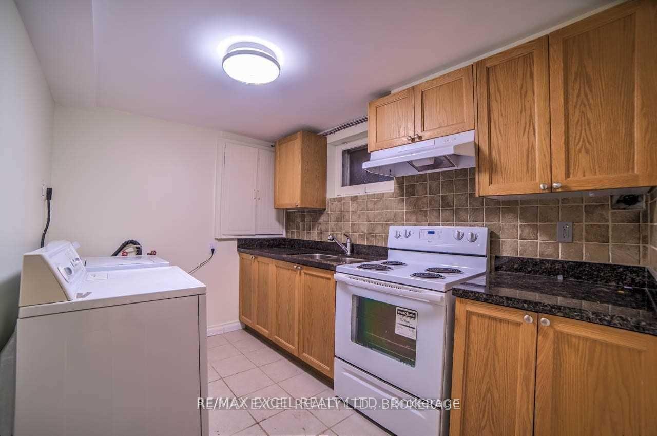 Photo 9 of 54 Bowerbank Drive, North York, Newtonbrook East — HOMEH