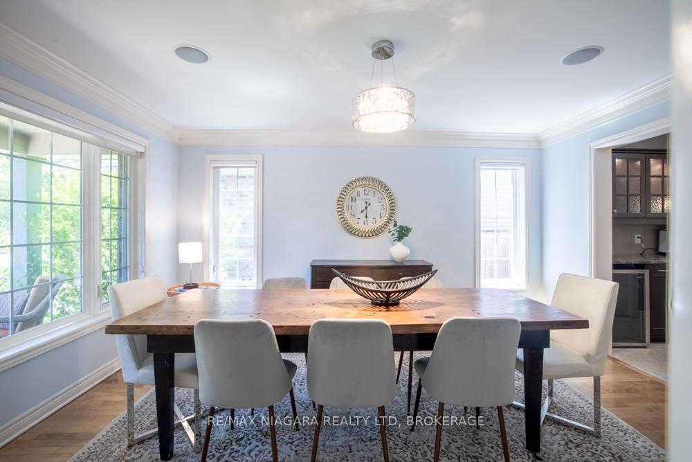 Photo 8 of 374 Pelham Road, St. Catharines, Rykert/Vansickle — HOMEH