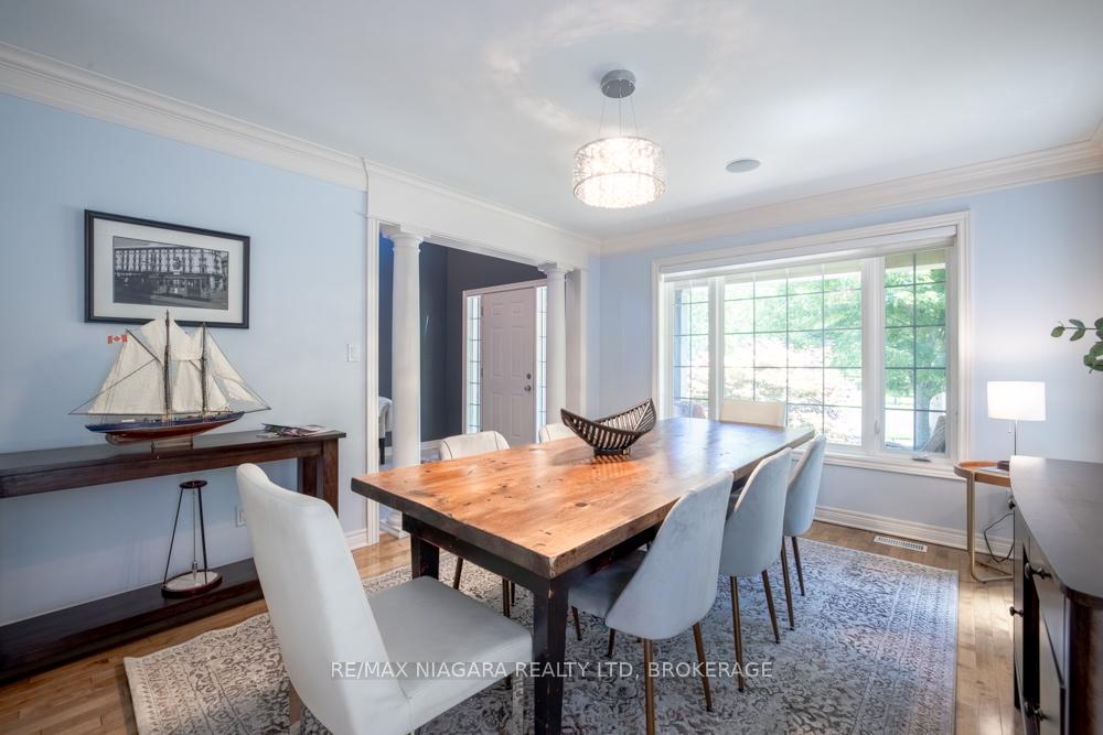 Photo 10 of 374 Pelham Road, St. Catharines, Rykert/Vansickle — HOMEH