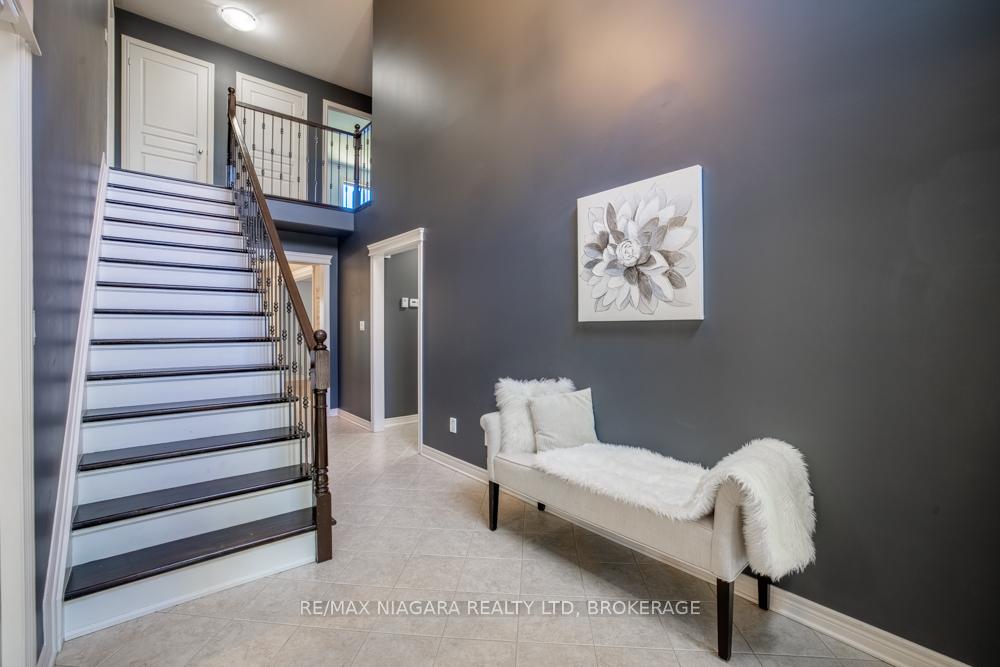 Photo 11 of 374 Pelham Road, St. Catharines, Rykert/Vansickle — HOMEH