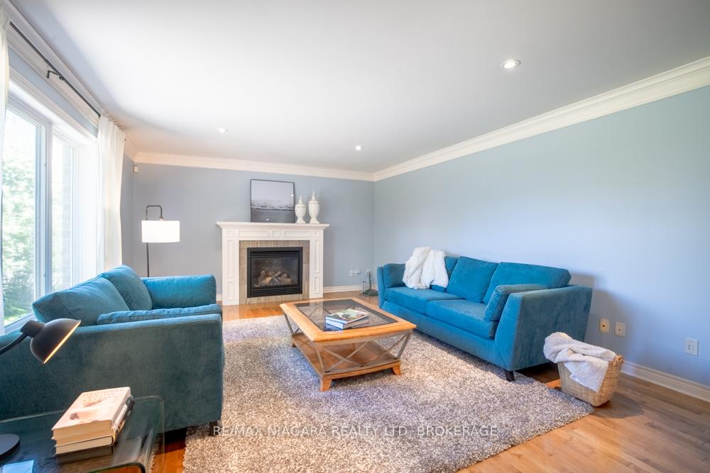 Photo 20 of 374 Pelham Road, St. Catharines, Rykert/Vansickle — HOMEH