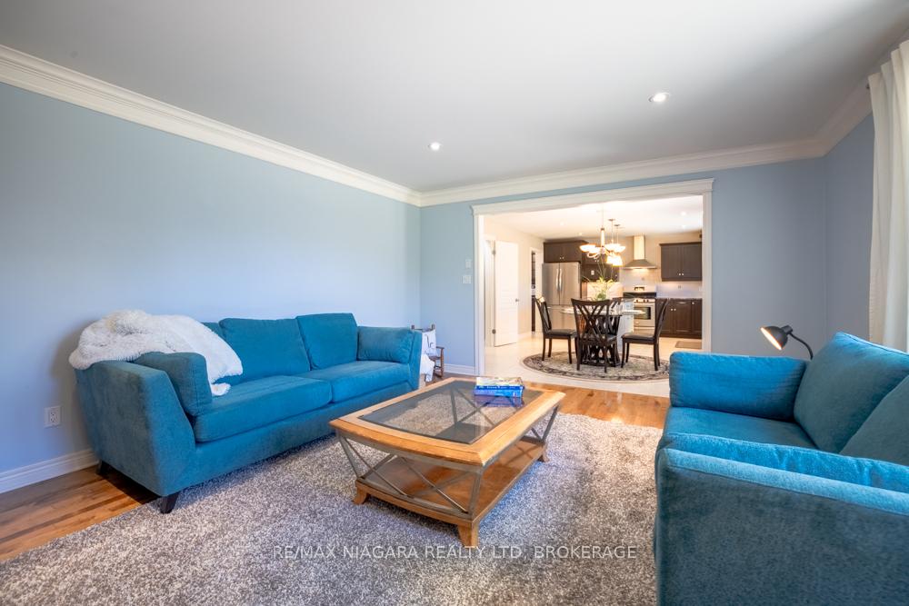 Photo 23 of 374 Pelham Road, St. Catharines, Rykert/Vansickle — HOMEH