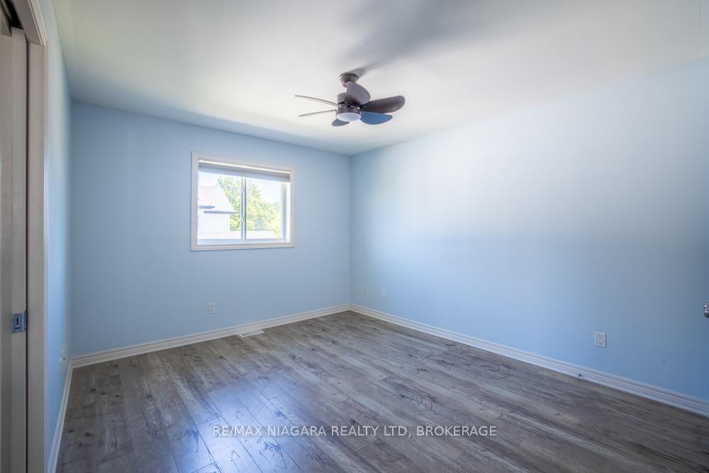 Photo 24 of 374 Pelham Road, St. Catharines, Rykert/Vansickle — HOMEH