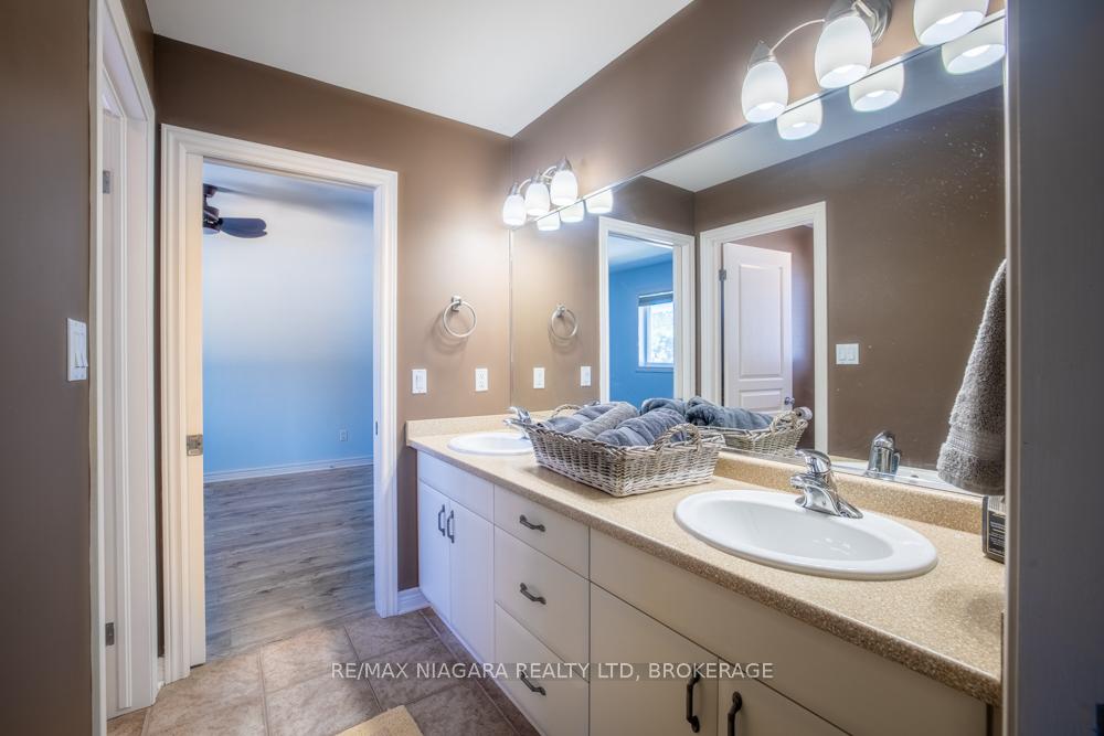 Photo 26 of 374 Pelham Road, St. Catharines, Rykert/Vansickle — HOMEH