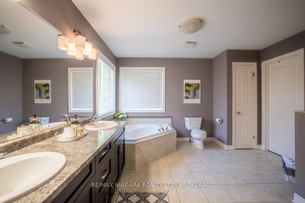 Photo 30 of 374 Pelham Road, St. Catharines, Rykert/Vansickle — HOMEH