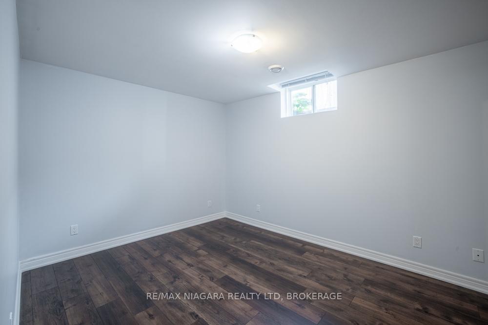 Photo 36 of 374 Pelham Road, St. Catharines, Rykert/Vansickle — HOMEH
