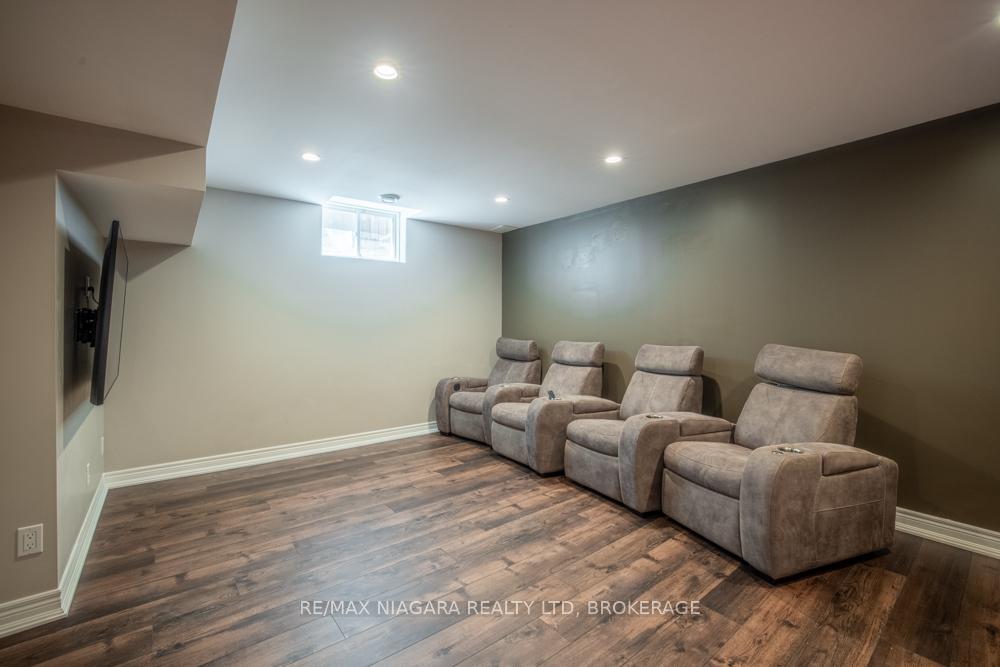 Photo 37 of 374 Pelham Road, St. Catharines, Rykert/Vansickle — HOMEH