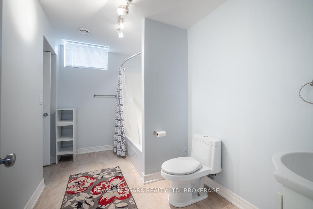 Photo 39 of 374 Pelham Road, St. Catharines, Rykert/Vansickle — HOMEH
