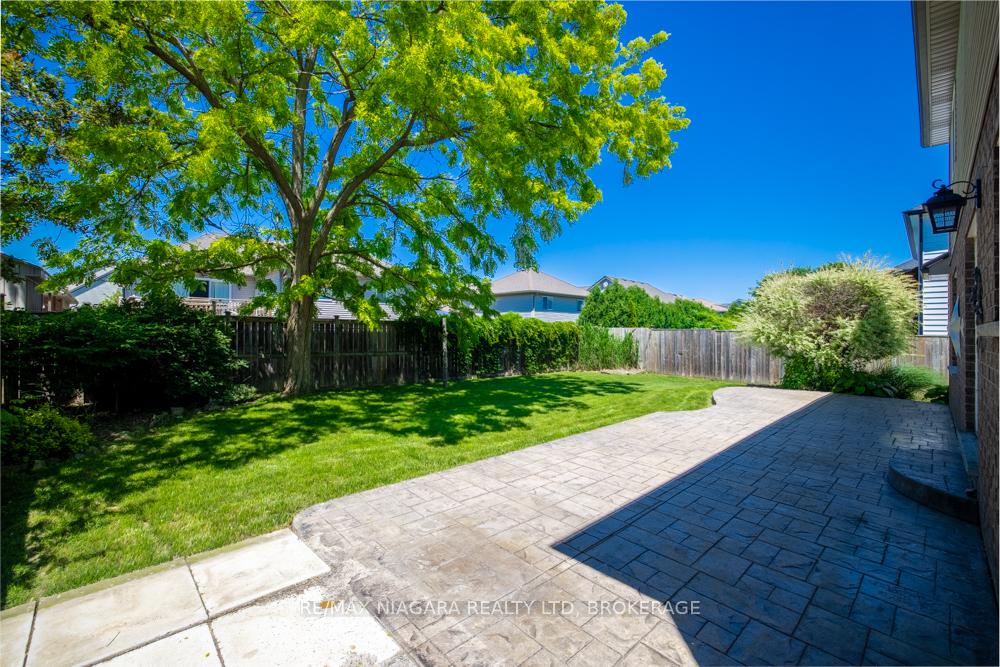 Photo 42 of 374 Pelham Road, St. Catharines, Rykert/Vansickle — HOMEH