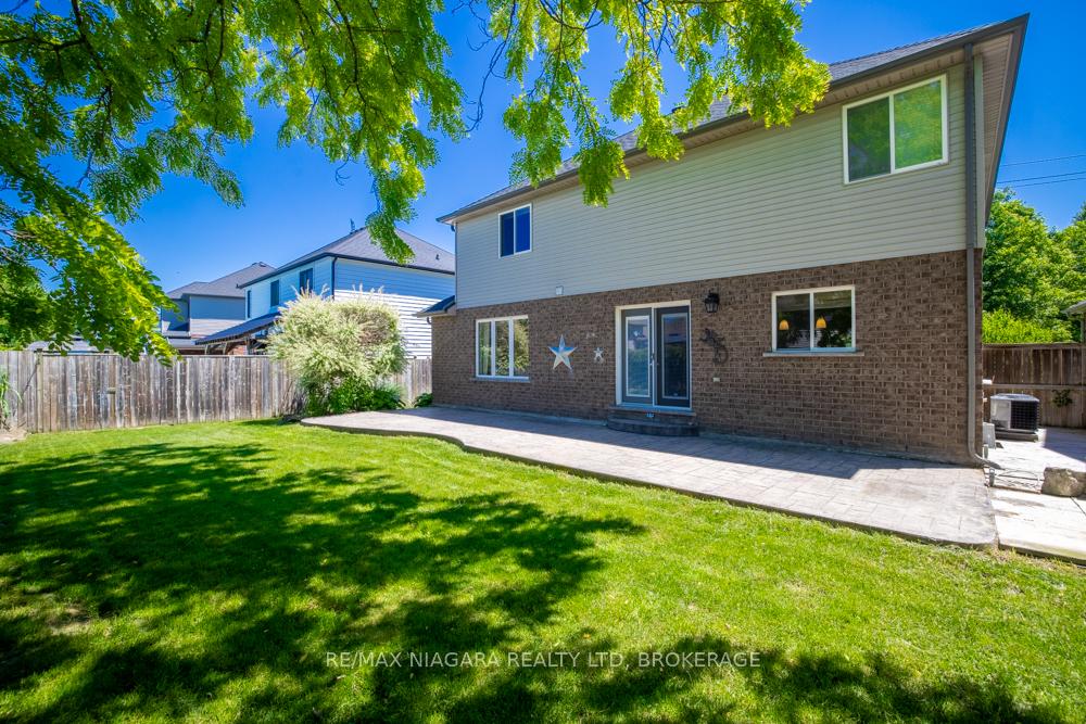 Photo 43 of 374 Pelham Road, St. Catharines, Rykert/Vansickle — HOMEH