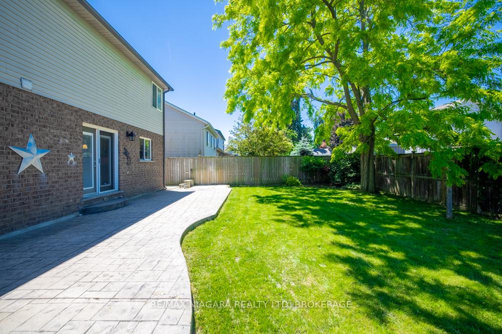 Photo 46 of 374 Pelham Road, St. Catharines, Rykert/Vansickle — HOMEH