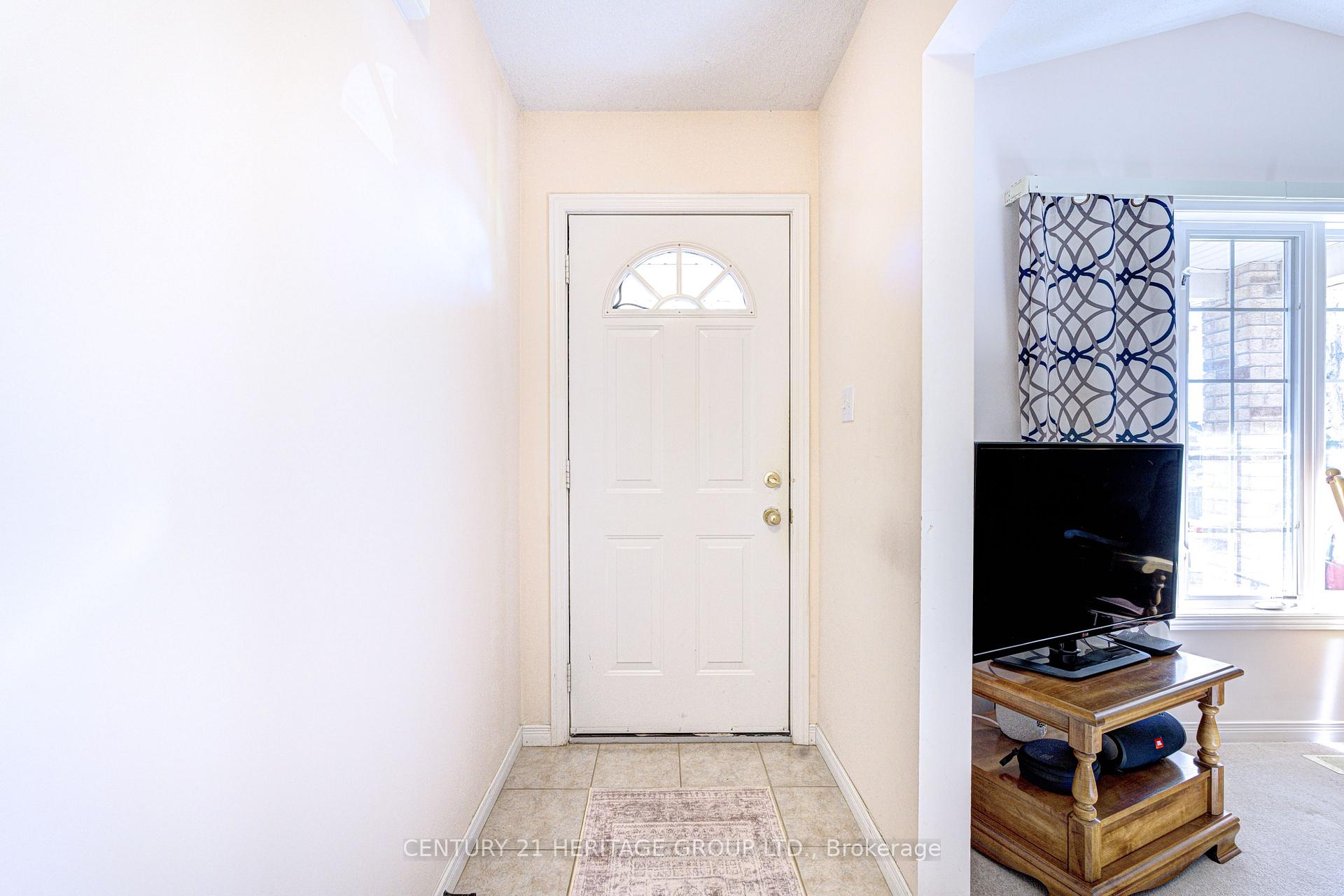 Photo 8 of 78 Sulmona Drive, Hamilton, Broughton — HOMEH