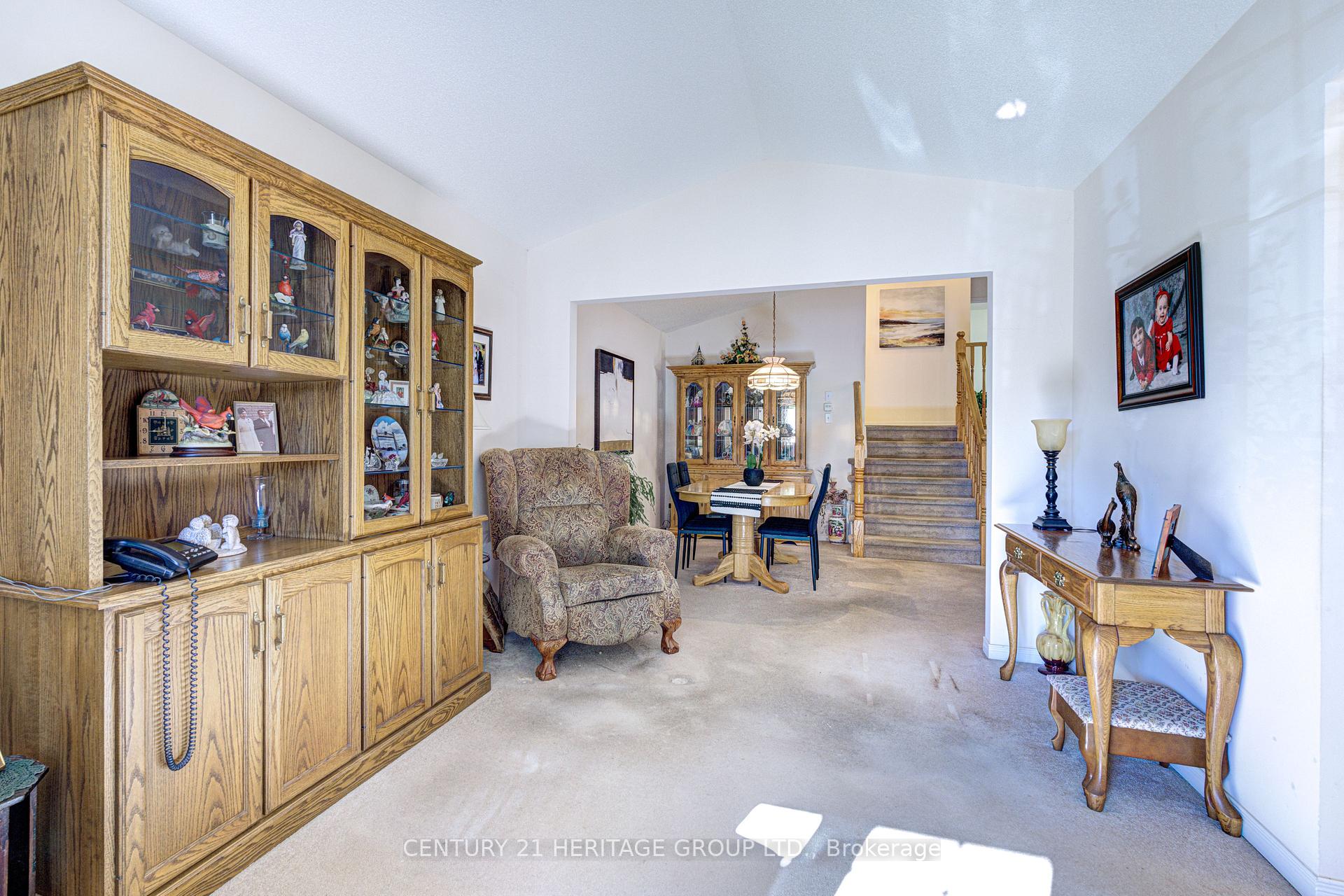 Photo 11 of 78 Sulmona Drive, Hamilton, Broughton — HOMEH