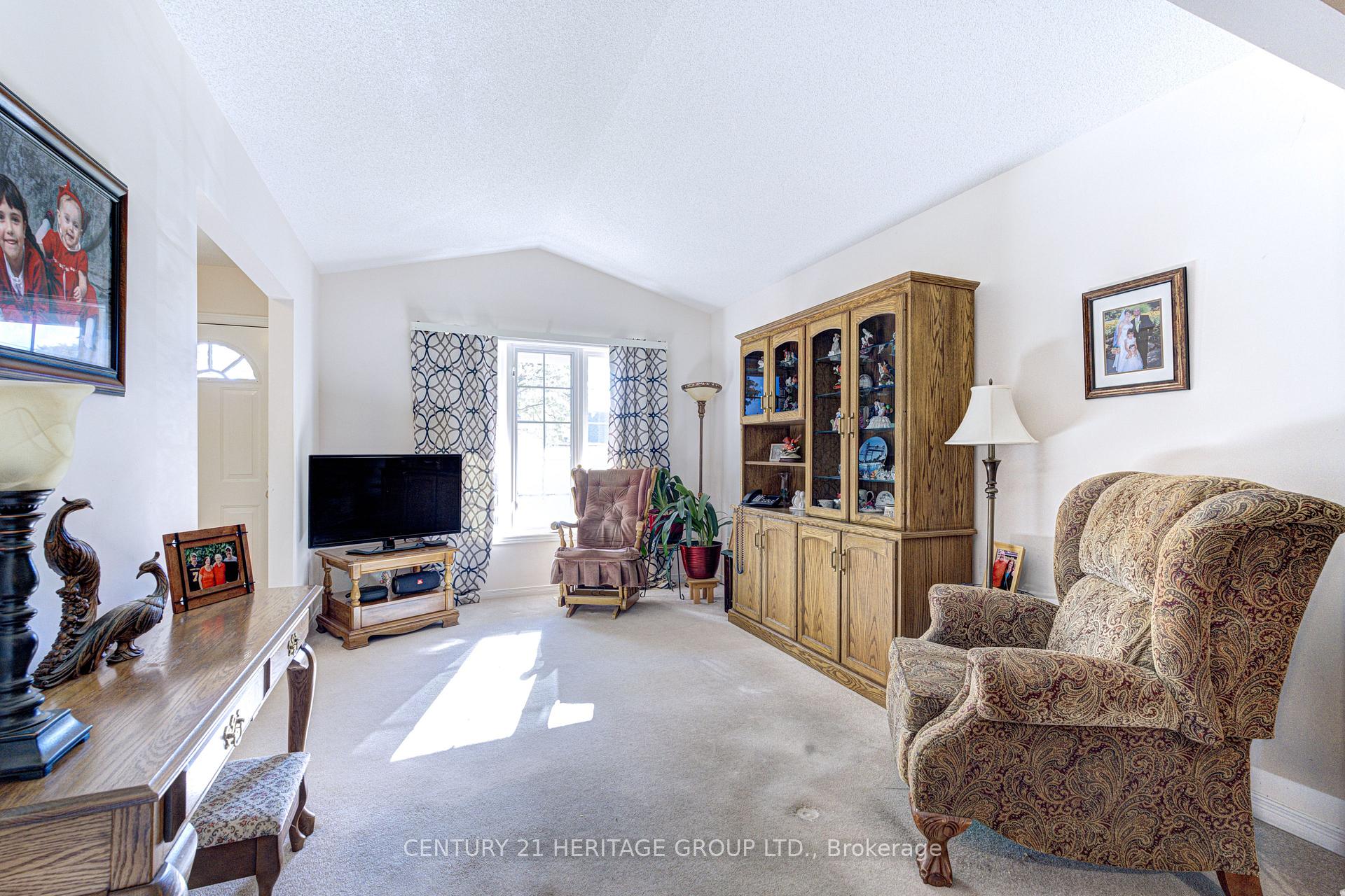Photo 12 of 78 Sulmona Drive, Hamilton, Broughton — HOMEH