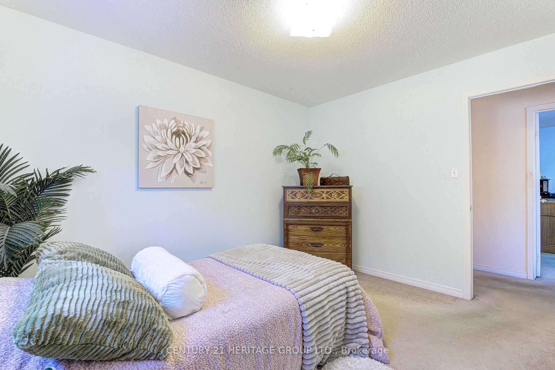 Photo 24 of 78 Sulmona Drive, Hamilton, Broughton — HOMEH