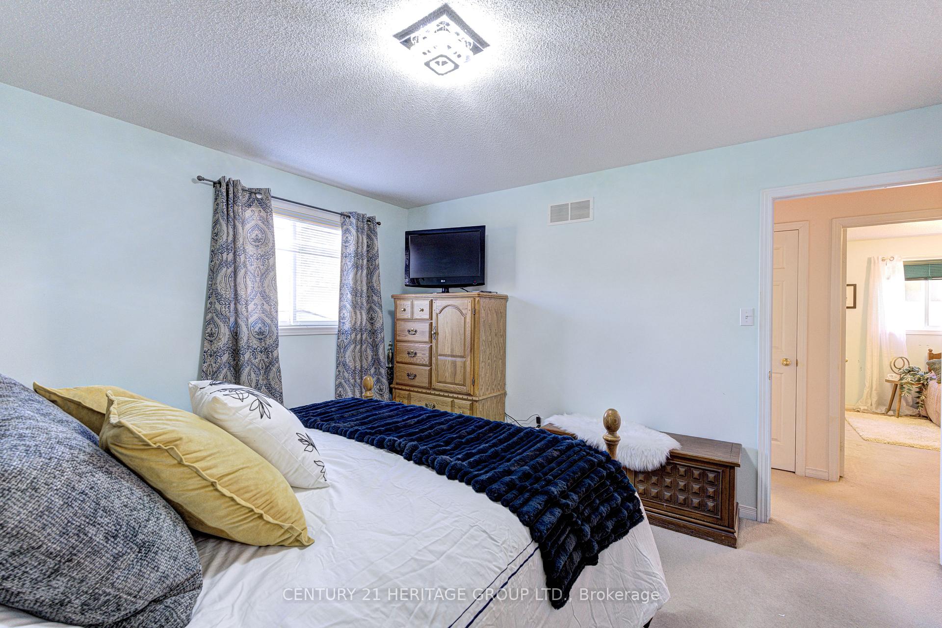 Photo 26 of 78 Sulmona Drive, Hamilton, Broughton — HOMEH