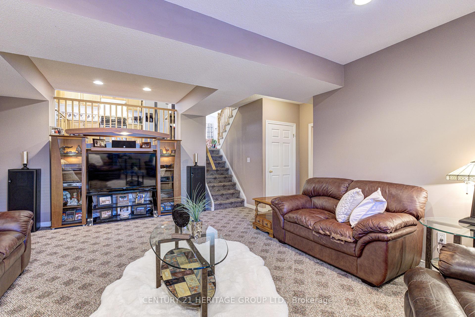 Photo 33 of 78 Sulmona Drive, Hamilton, Broughton — HOMEH