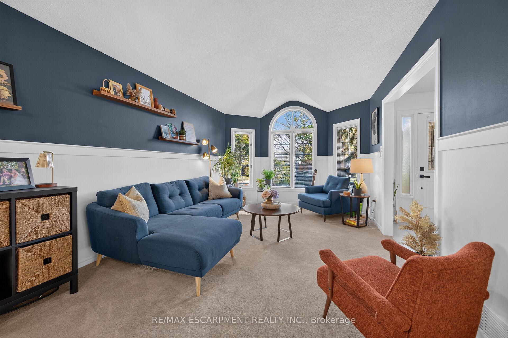 Photo 9 of 37 Glenhollow Drive, Hamilton, Stoney Creek — HOMEH
