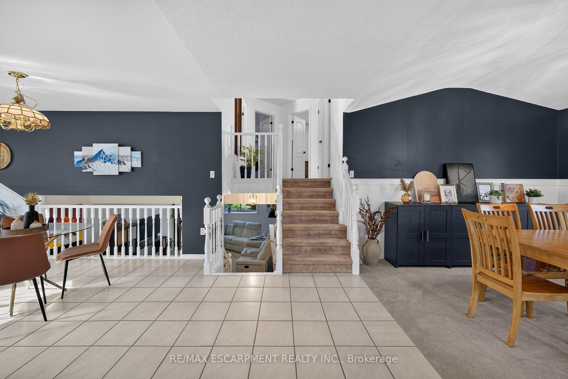 Photo 11 of 37 Glenhollow Drive, Hamilton, Stoney Creek — HOMEH