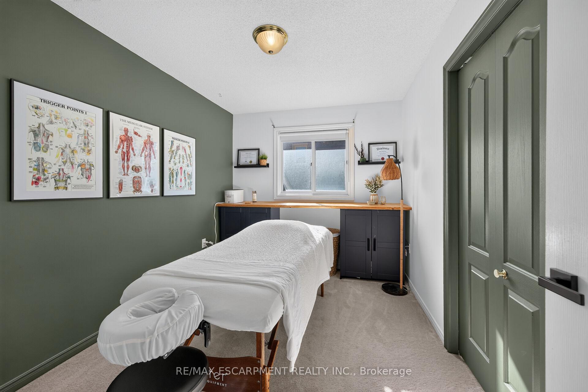 Photo 26 of 37 Glenhollow Drive, Hamilton, Stoney Creek — HOMEH