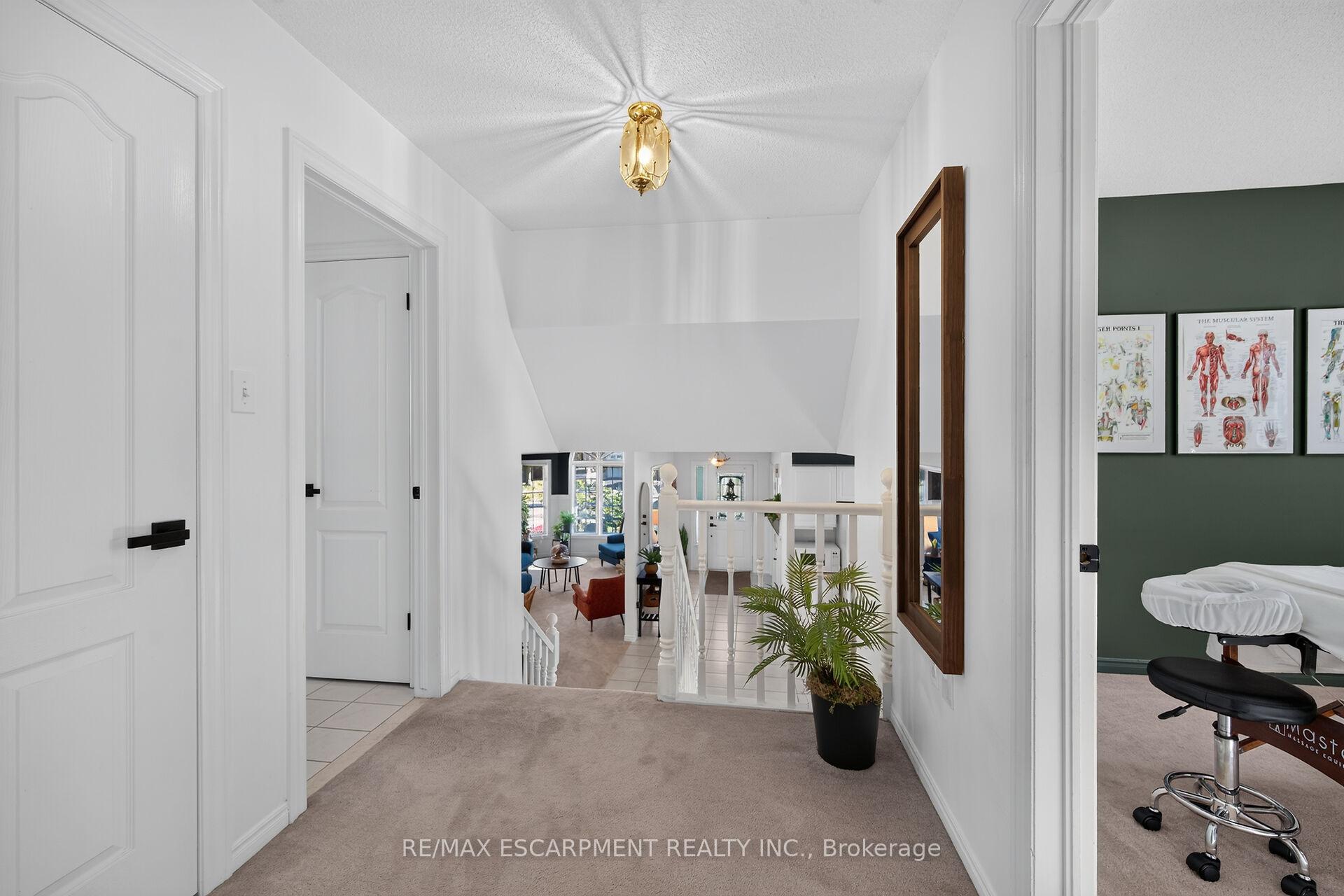 Photo 27 of 37 Glenhollow Drive, Hamilton, Stoney Creek — HOMEH