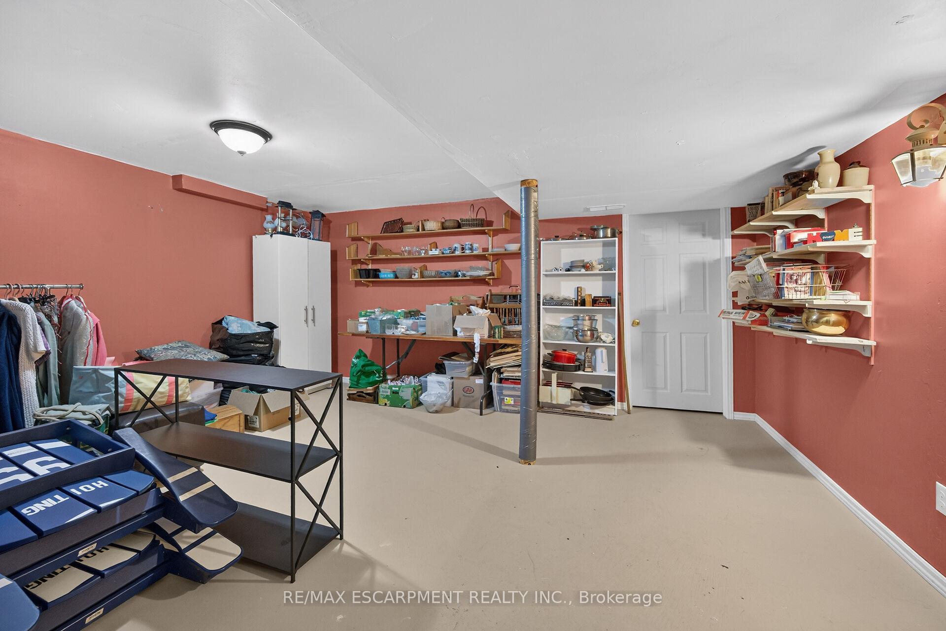 Photo 36 of 37 Glenhollow Drive, Hamilton, Stoney Creek — HOMEH