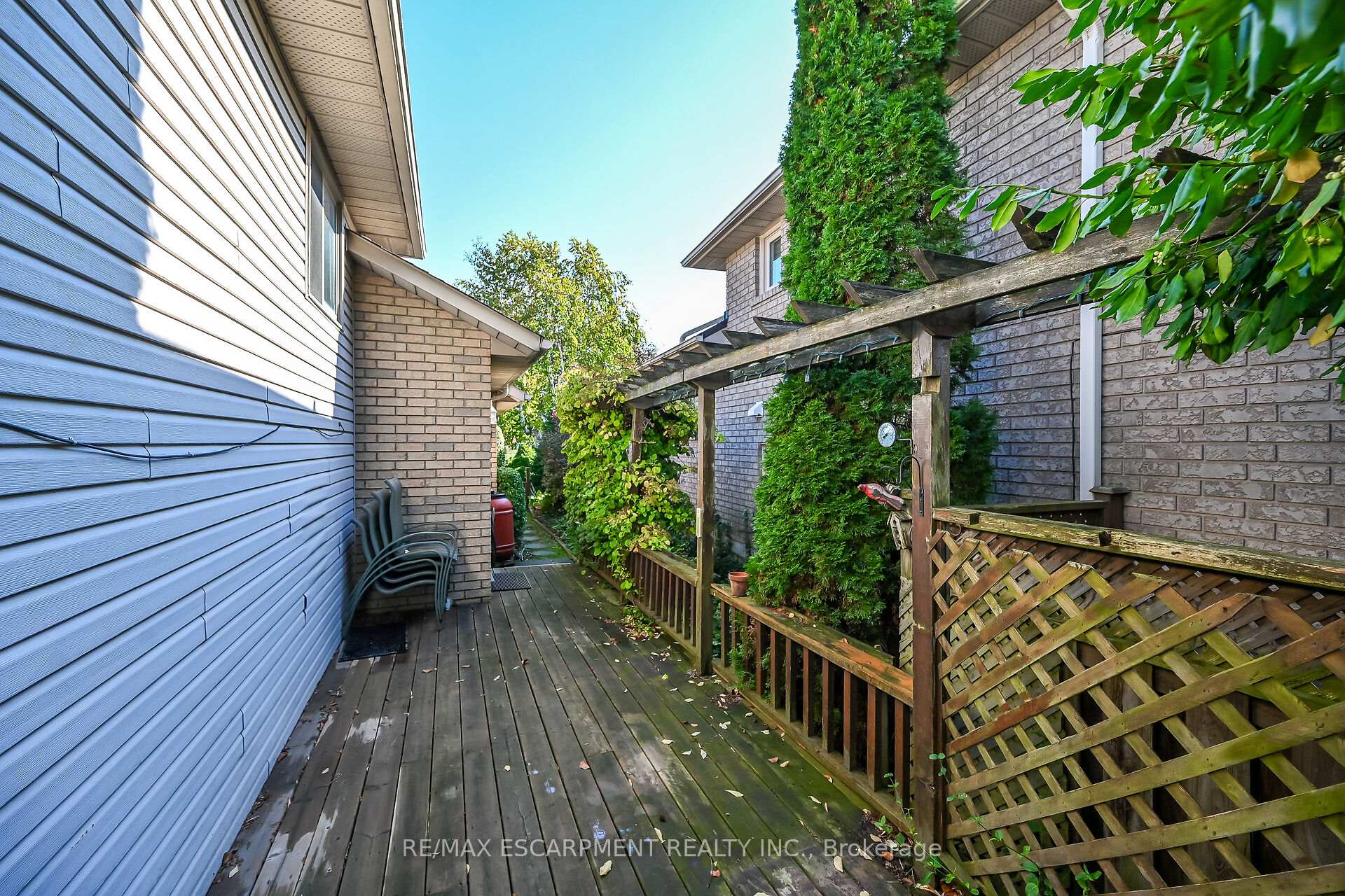 Photo 42 of 37 Glenhollow Drive, Hamilton, Stoney Creek — HOMEH